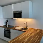 Apartment T2 Traversant Vue Front De Paris-plage *