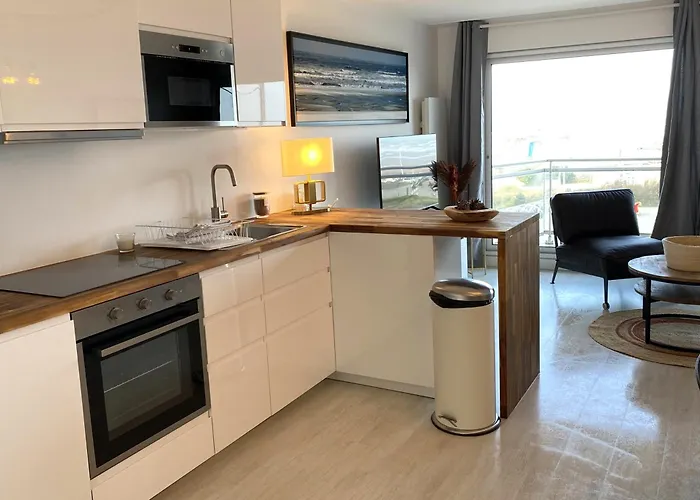 T2 Traversant Vue Front De Paris-plage *