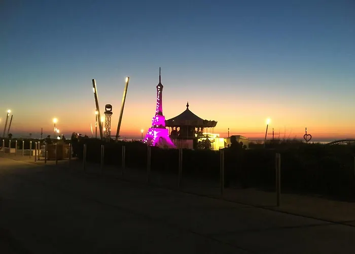 Appartement T2 Traversant Vue Front De Paris-plage *